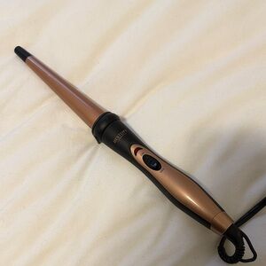 Black and Rose Gold Curling Wand